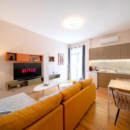 Colorful Comfy Condo Central ティラナ エクステリア 写真
